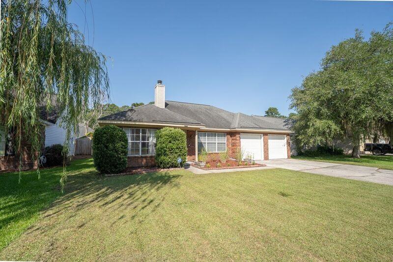 141 Dukes Way - Photo 5 of 35