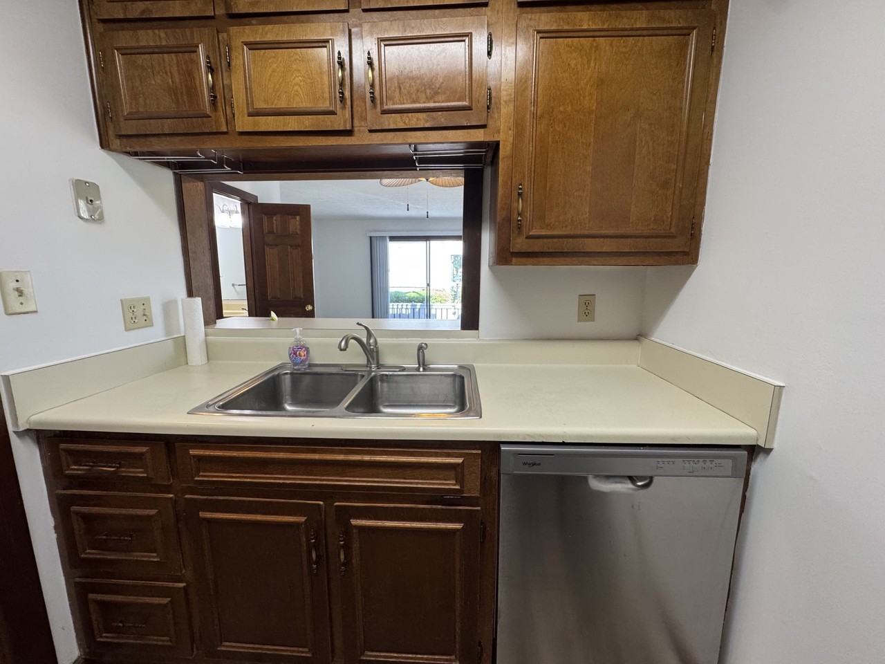 404 71st Ave N #707 - Photo 2 of 17