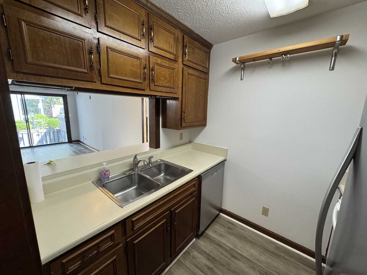 404 71st Ave N #707 - Photo 3 of 17
