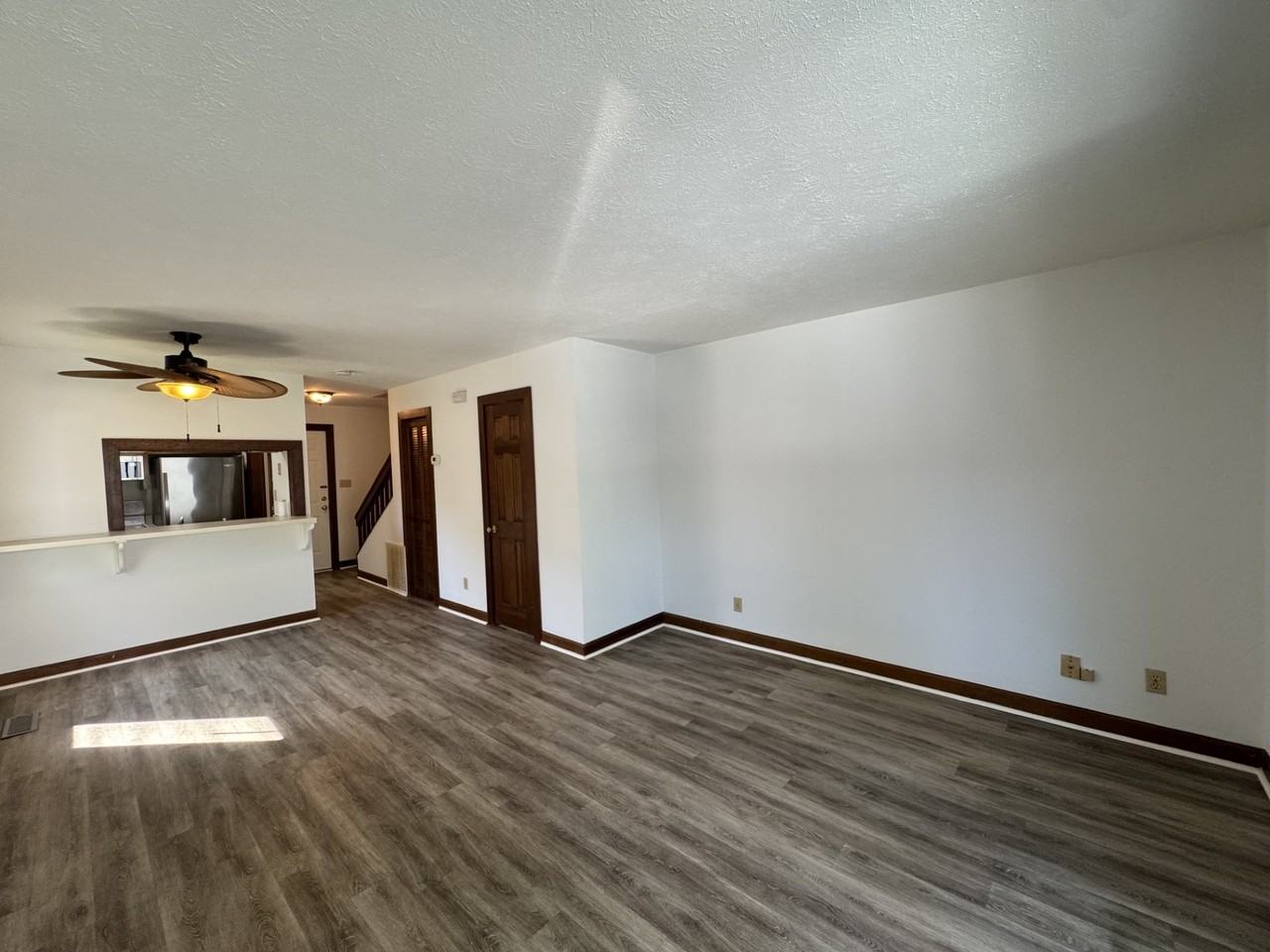 404 71st Ave N #707 - Photo 6 of 17