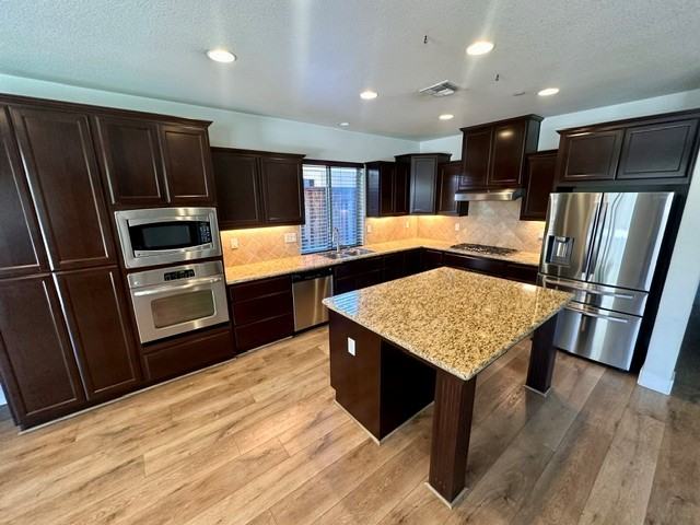 12425 Kibbie Lake Way - Photo 4 of 23