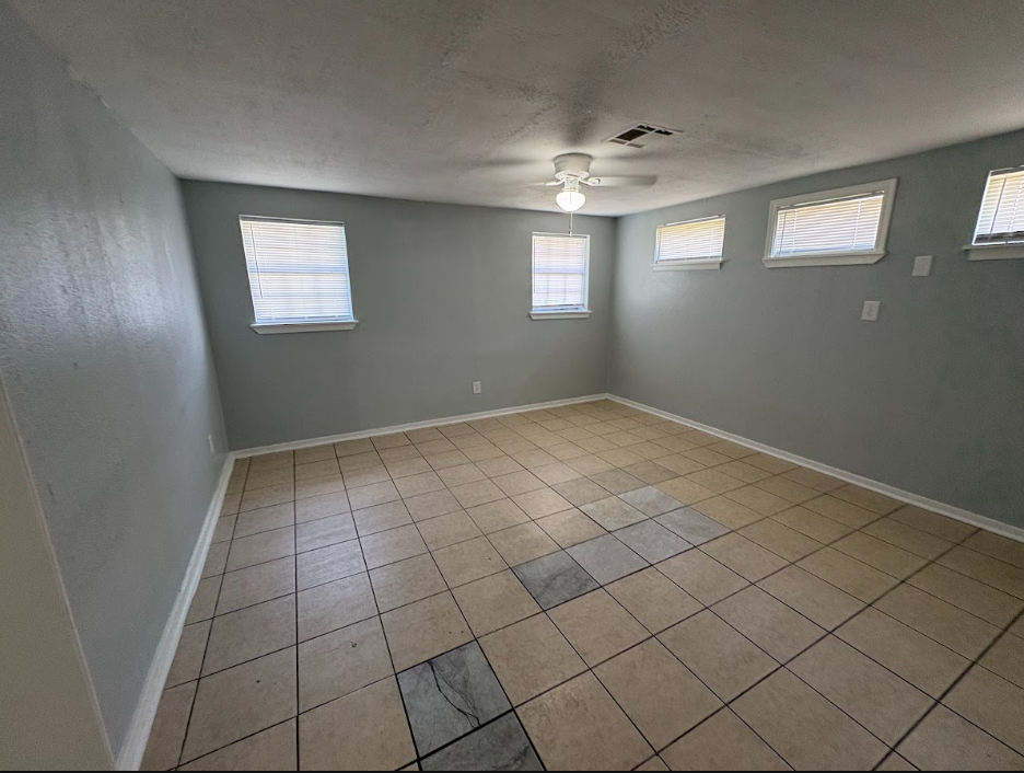 1936 Lariet Ln - Photo 2 of 14