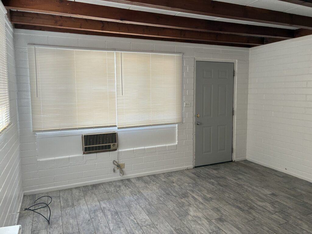 456-460 Valverde Dr Se - Photo 3 of 18