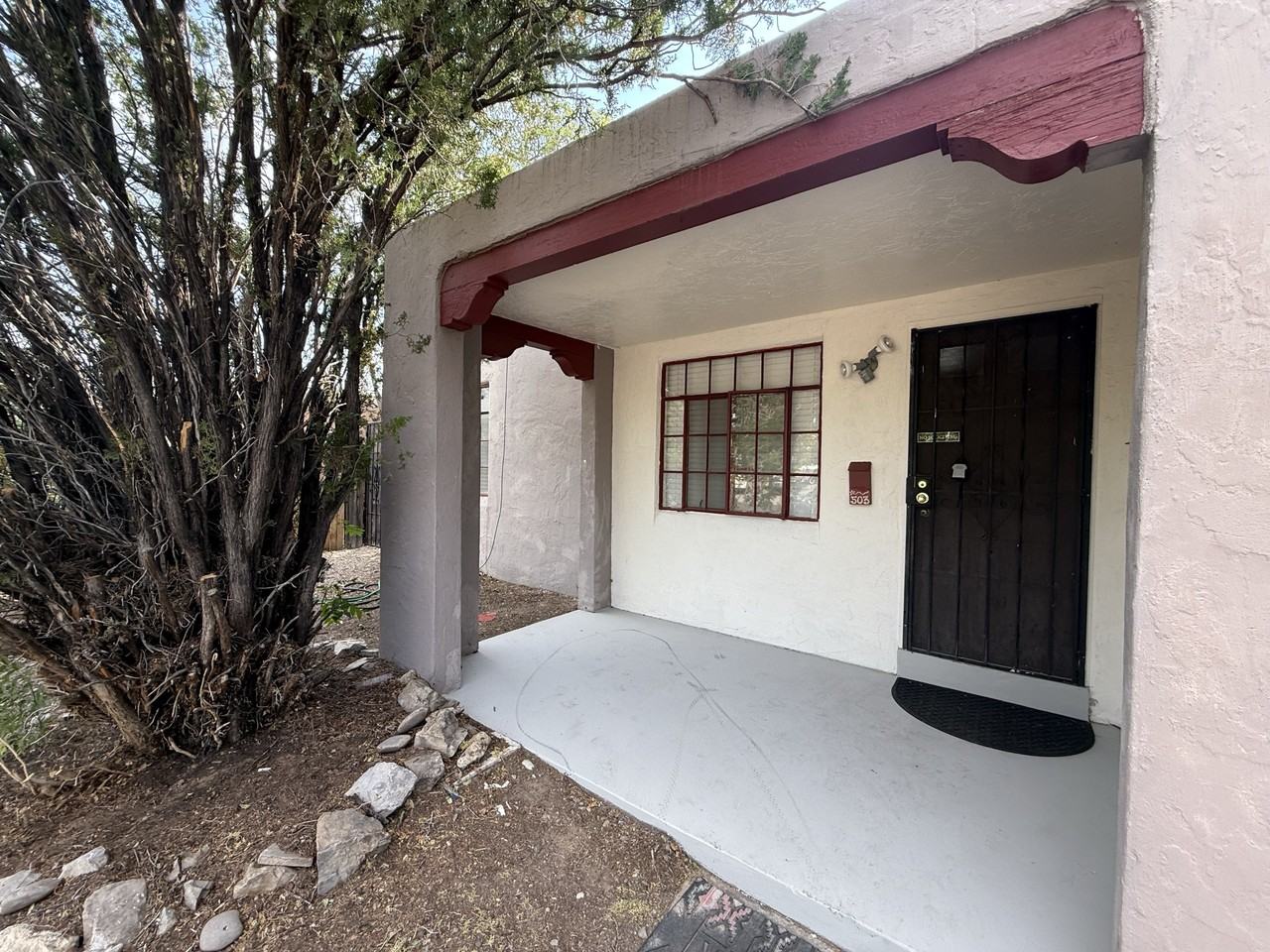 503 Princeton Dr Se - Photo 2 of 28