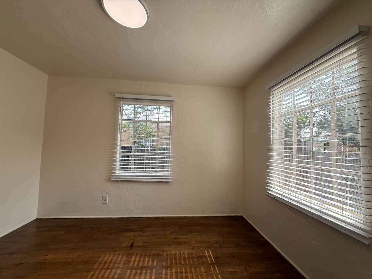 503 Princeton Dr Se - Photo 5 of 28