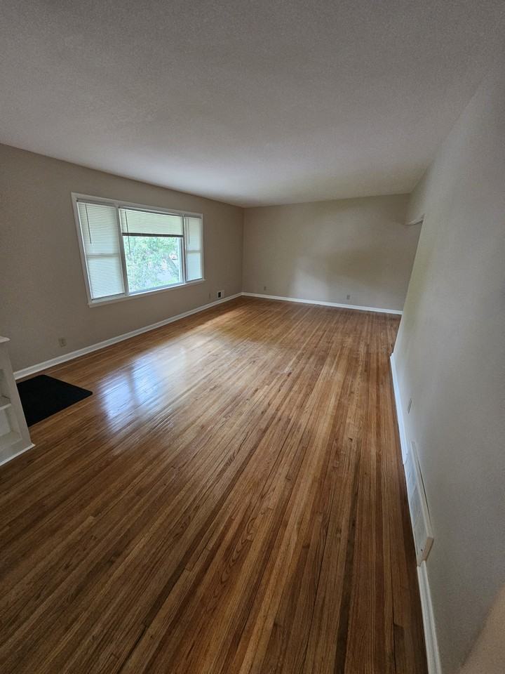 3226 Halglo Pl - Photo 6 of 11