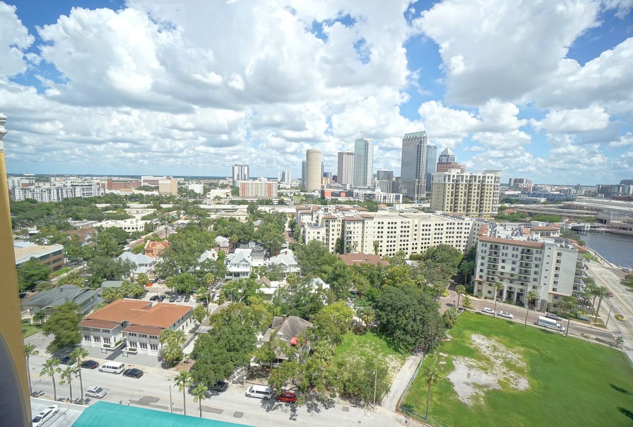 345 Bayshore Blvd #1810 - Photo 4 of 22
