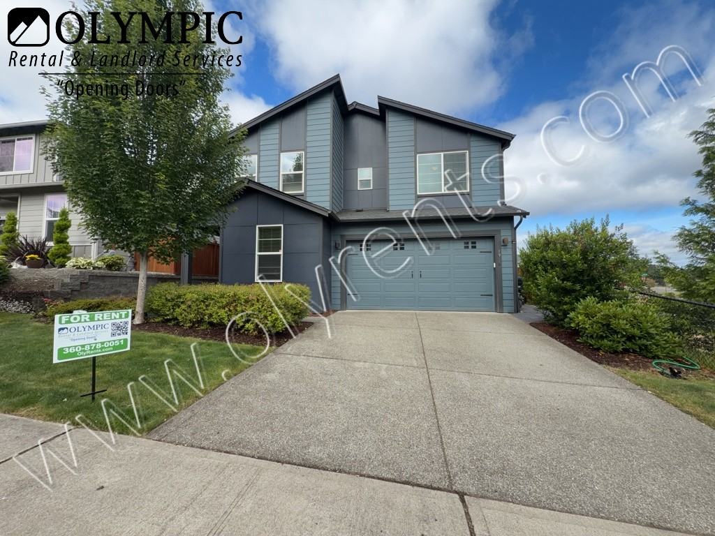 1915 Seven Oaks St Se - Photo 2 of 32