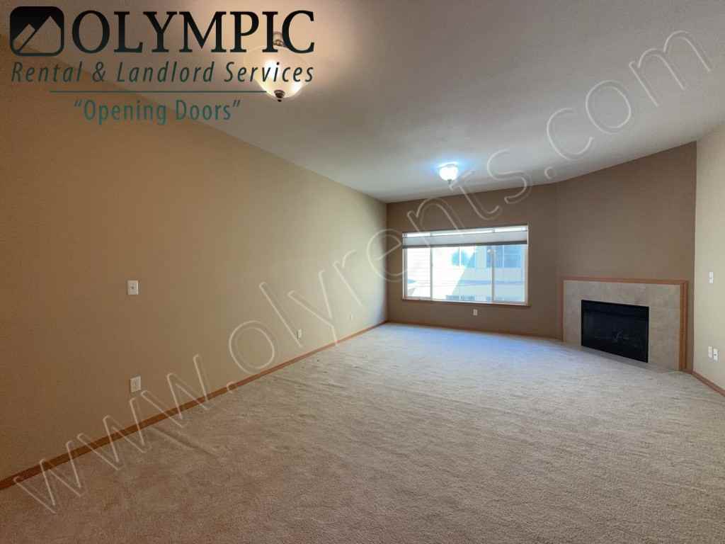 3125 S 45th St - Photo 2 of 19