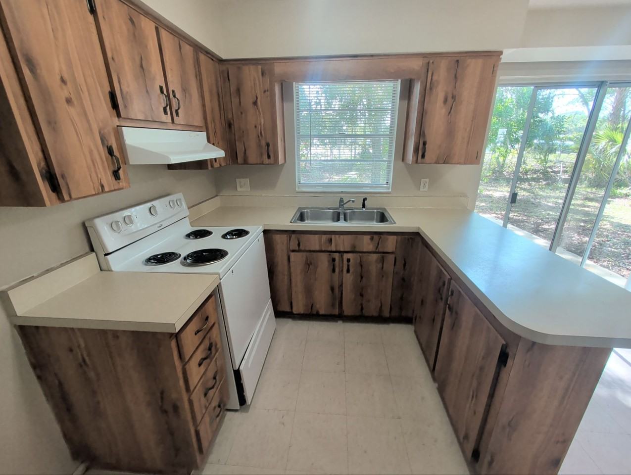 2352 S Sandburg Pt - Photo 2 of 11