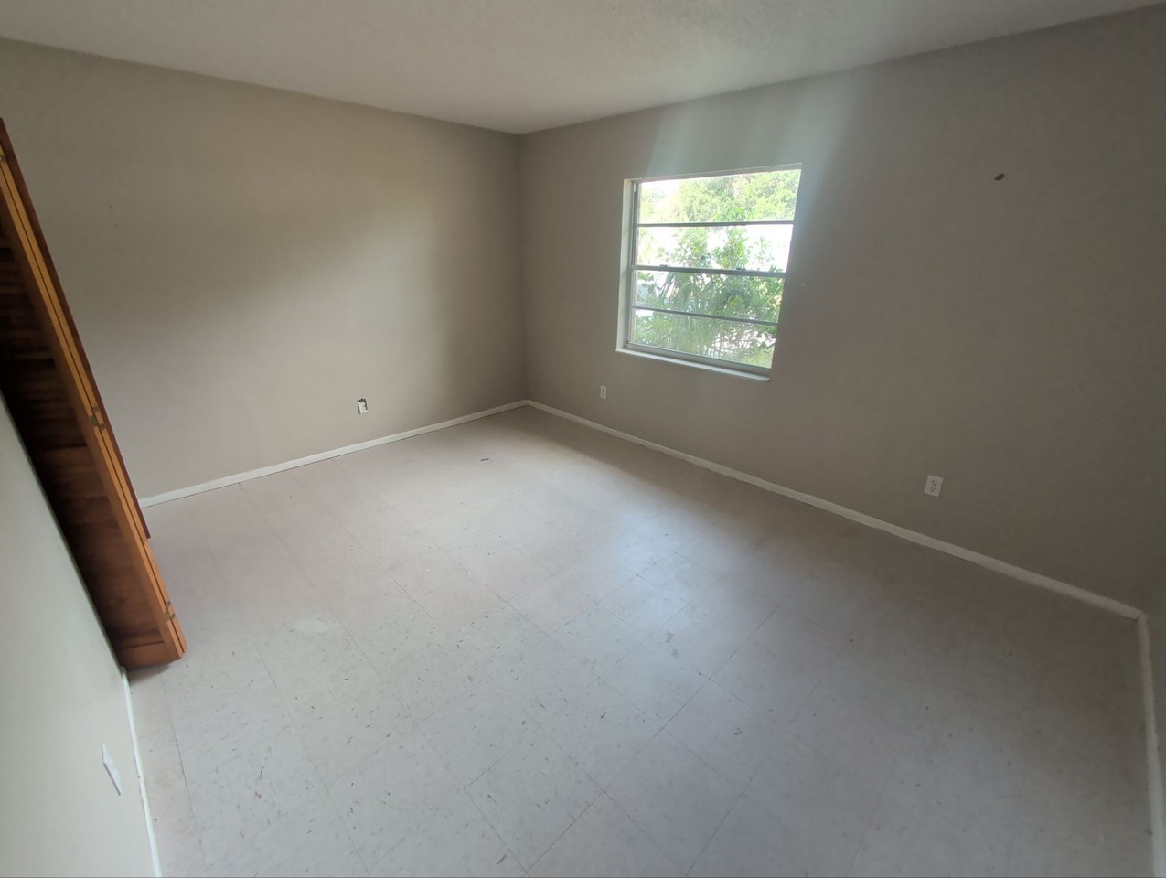 2352 S Sandburg Pt - Photo 5 of 11
