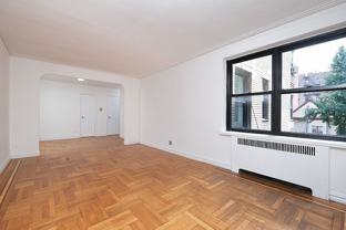 2685 Creston Ave #3F - Photo 1 of 1