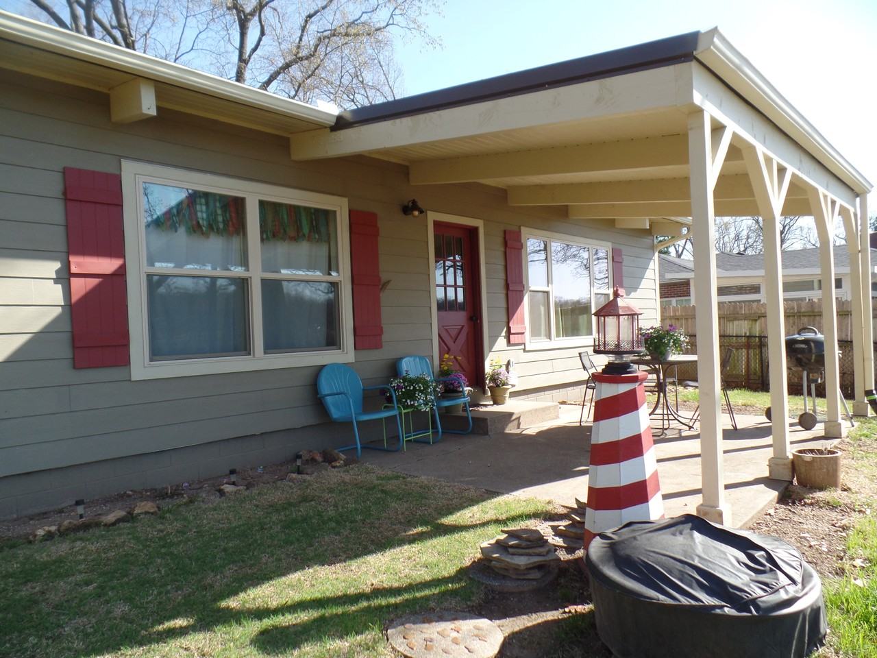 1114 W 17th St #NA - Photo 3 of 28