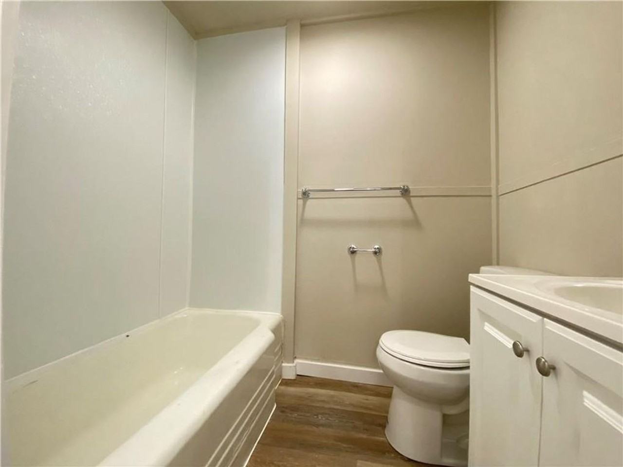3125 State Ave - Photo 5 of 21