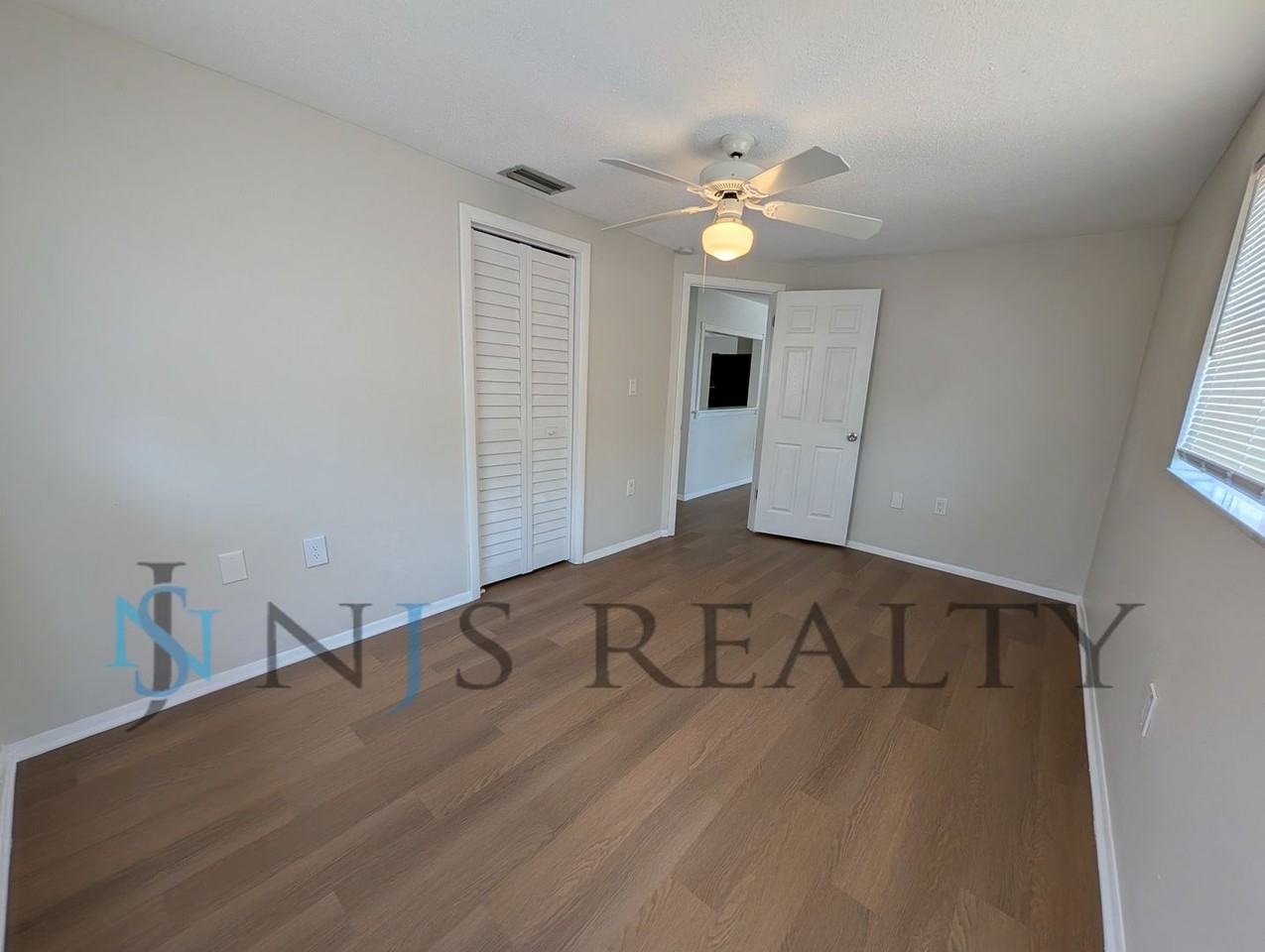 7024 Rockwood Dr - Photo 7 of 17