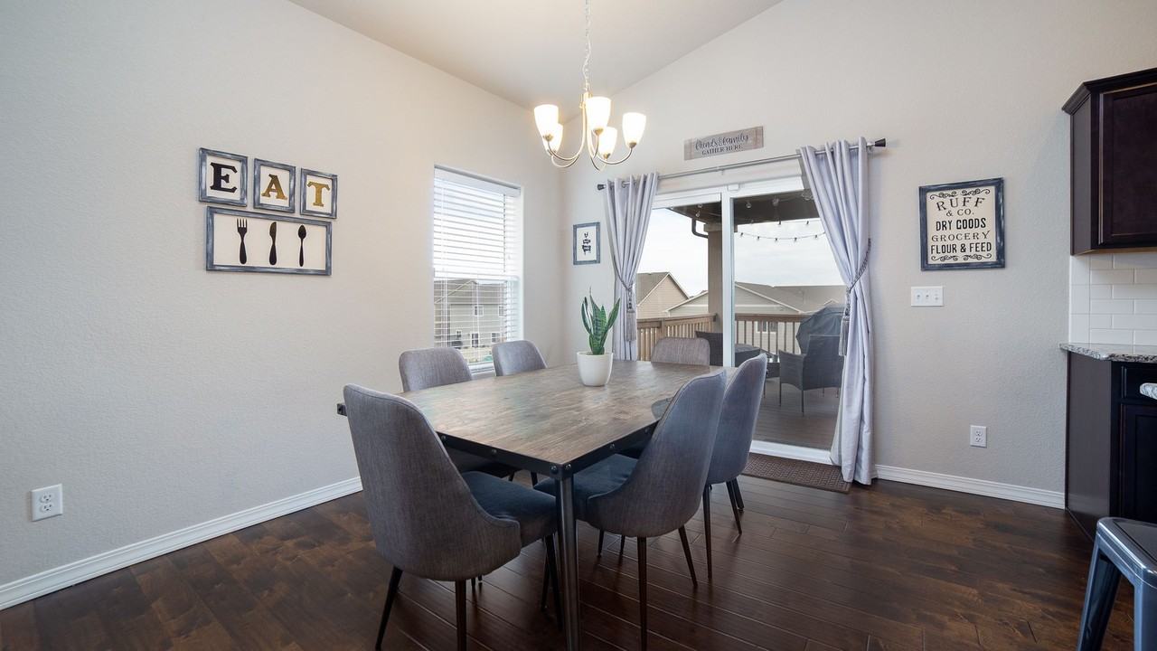 8141 Misty Moon Dr - Photo 7 of 34