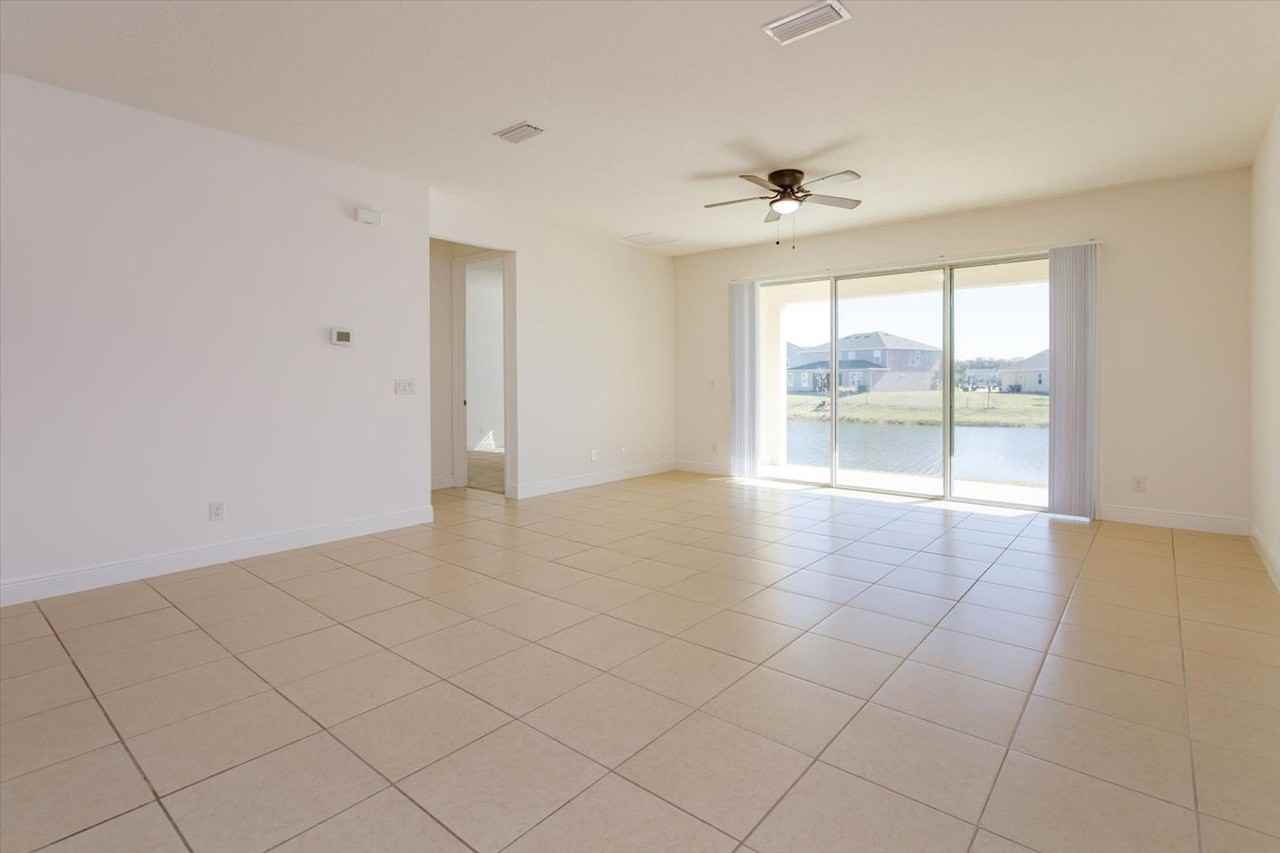 4956 Blanche Ct - Photo 5 of 33