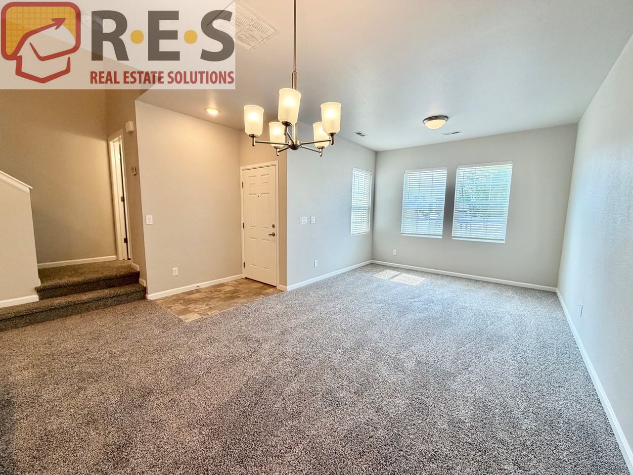 5361 Mountain Vista Hts - Photo 4 of 16