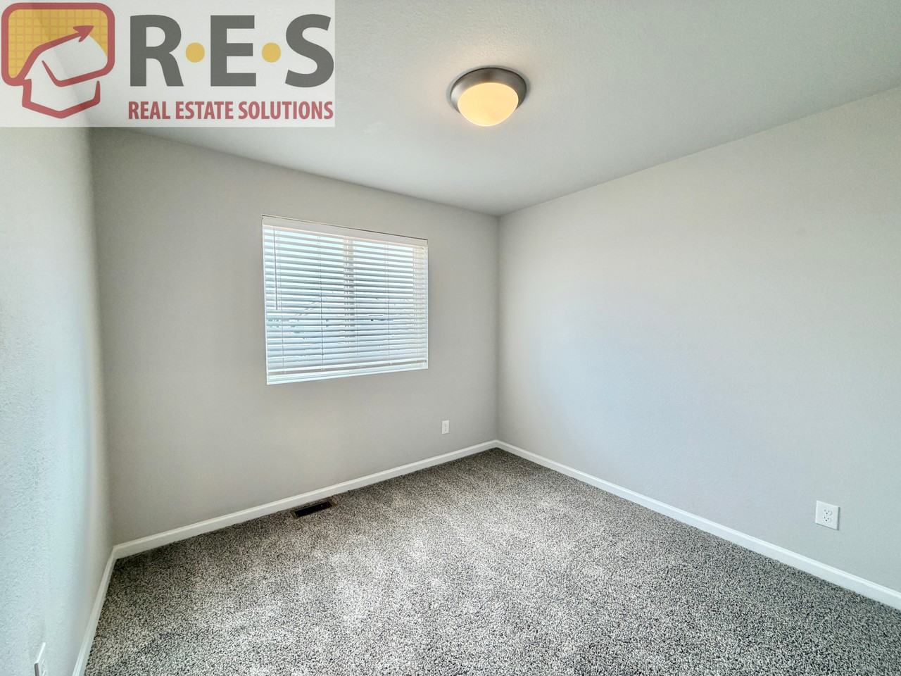 5361 Mountain Vista Hts - Photo 7 of 16