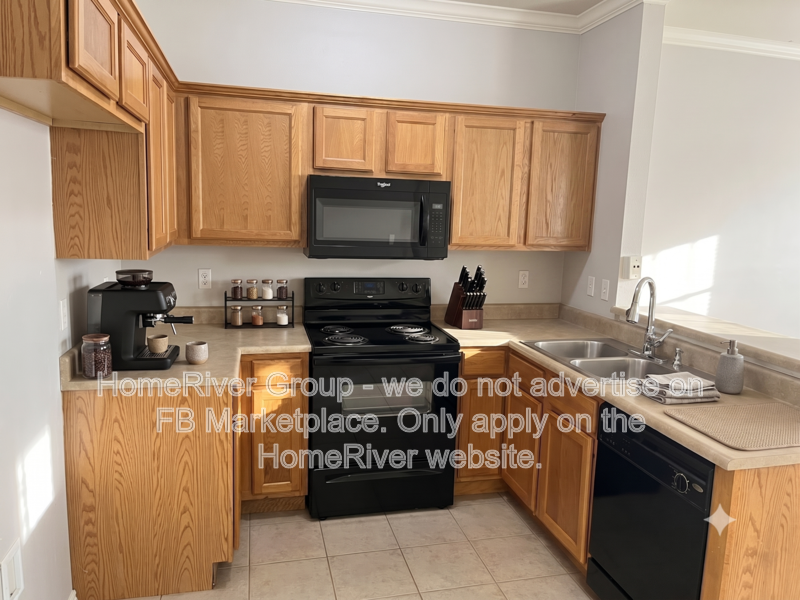 11139 Sw 5th St - Photo 3 of 19