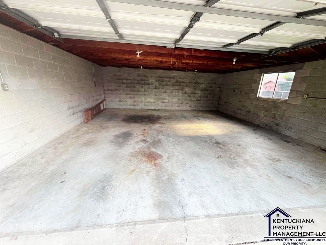 9400 Habersham Dr - Photo 2 of 16