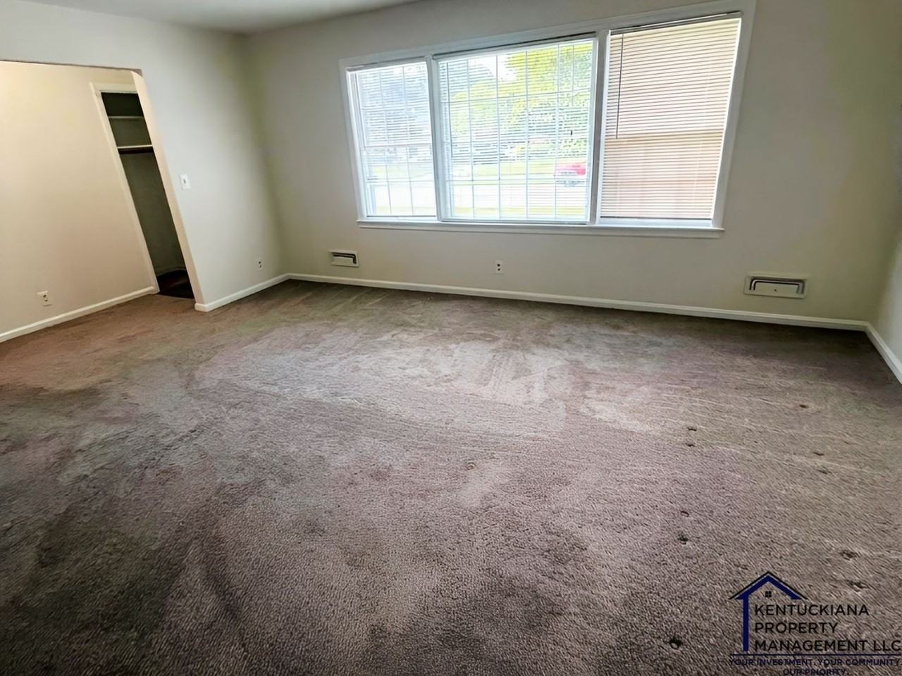 9400 Habersham Dr - Photo 5 of 16