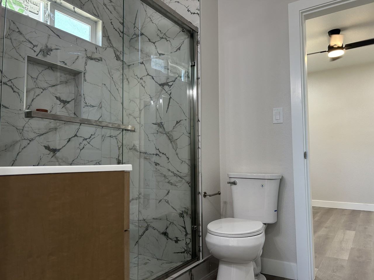 180 N Airport Way - Photo 5 of 15