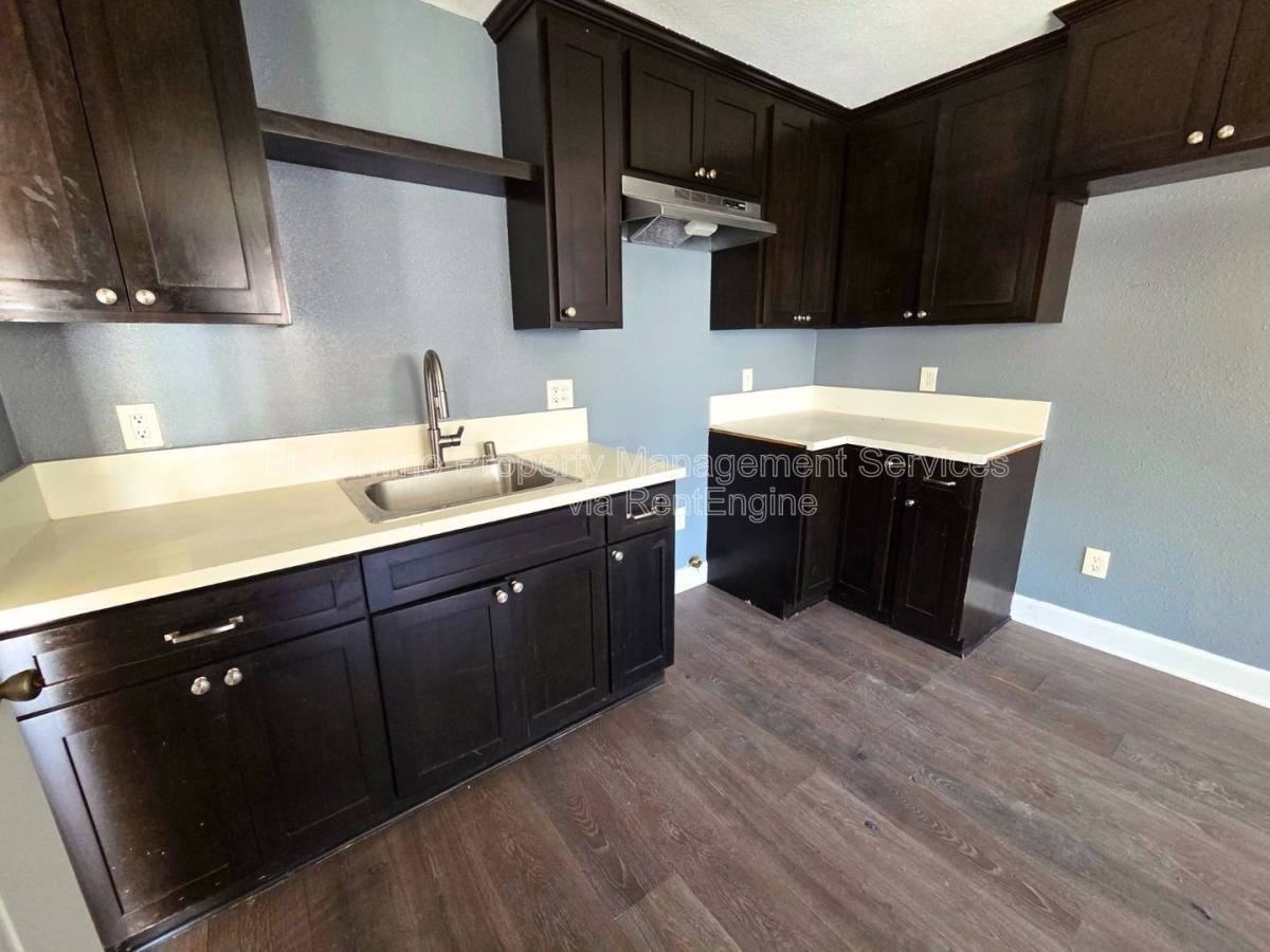 6010 Greenwood Ave #6010AB - Photo 4 of 7