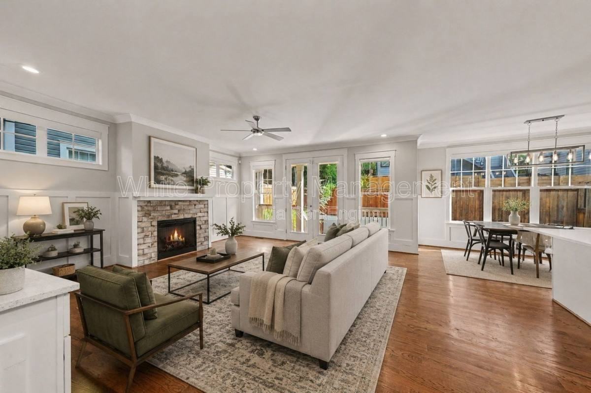 1919 Hamorton Pl - Photo 2 of 10