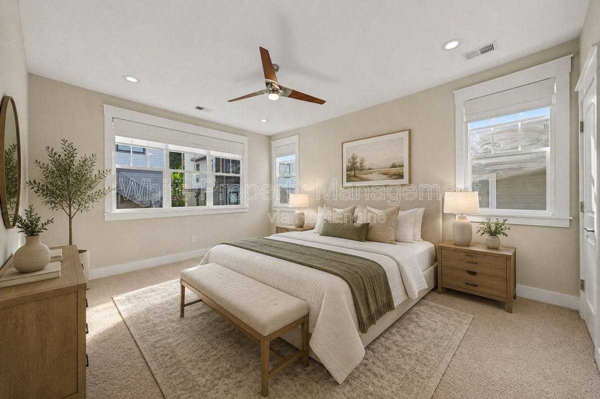 1919 Hamorton Pl - Photo 3 of 10