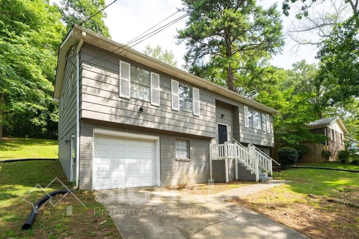 5114 Beacon Dr - Photo 3 of 10