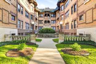 941 E Hyde Park Blvd #1 - Photo 1 of 1
