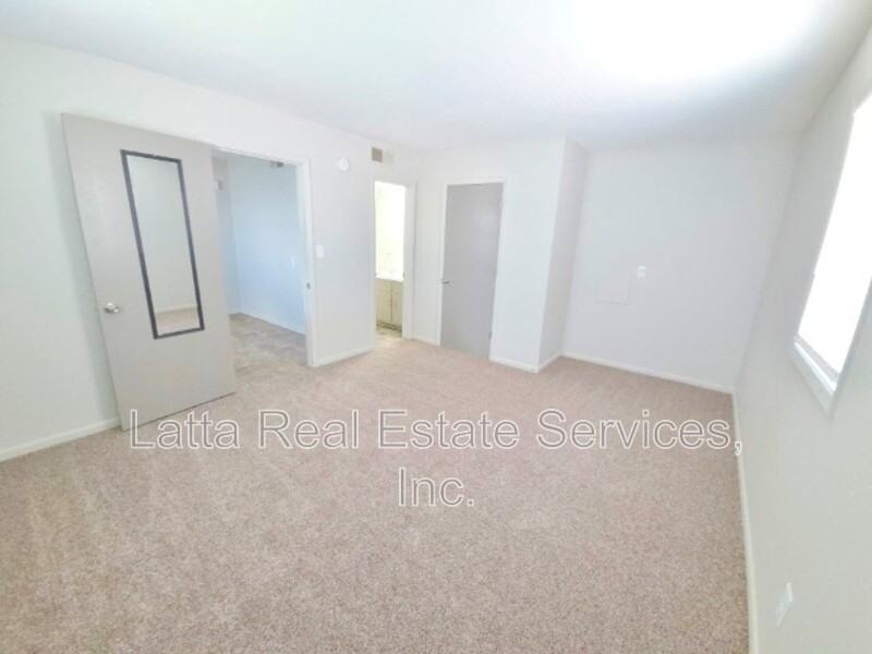 406 W 31st St #102A - Photo 5 of 7