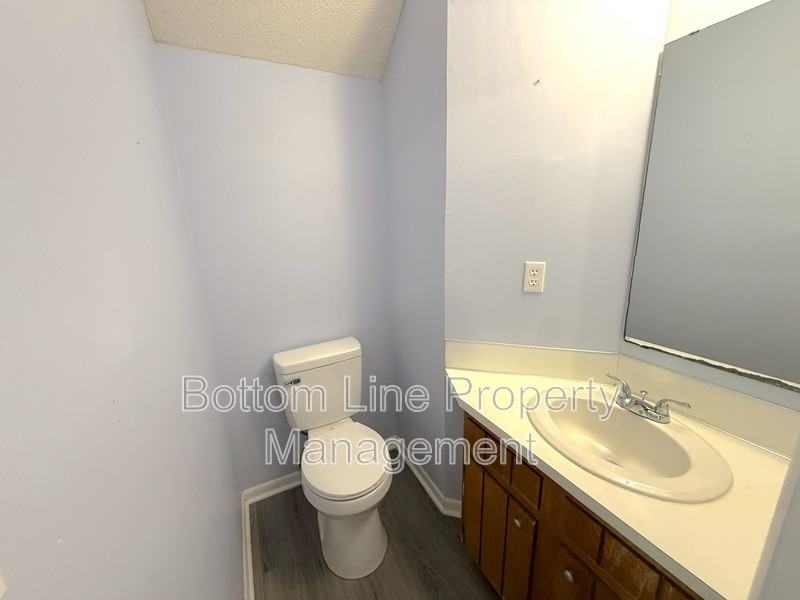 846 W Warren St #A4 - Photo 5 of 17