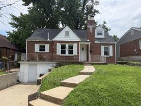 802 Rolwes Ave - Photo 1 of 1