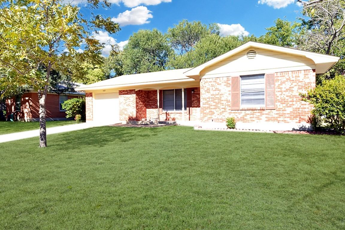 3102 Lawnwood Dr - Photo 3 of 18