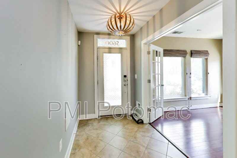 5600 45th Ave - Photo 6 of 41