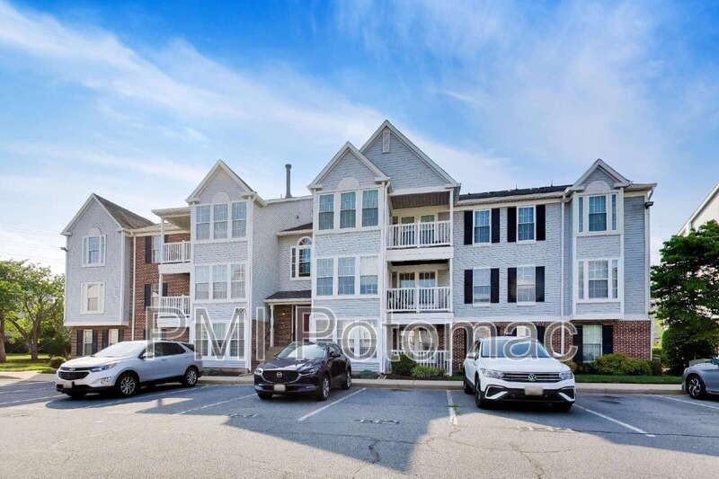 605 Himes Ave #111 - Photo 3 of 28