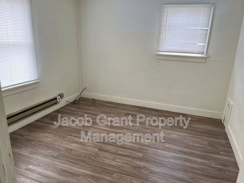 618 S 4th Ave #1 - Photo 5 of 6