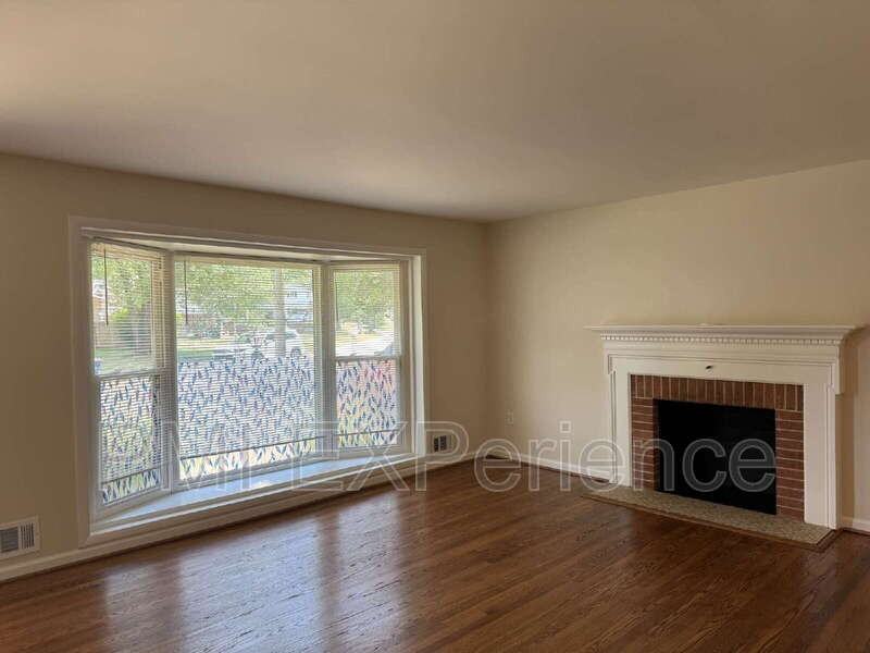 6405 Roberts Dr - Photo 2 of 22