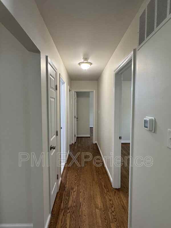 6405 Roberts Dr - Photo 6 of 22