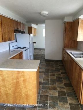 3647 NE Old US Hwy 97 - Photo 3 of 3