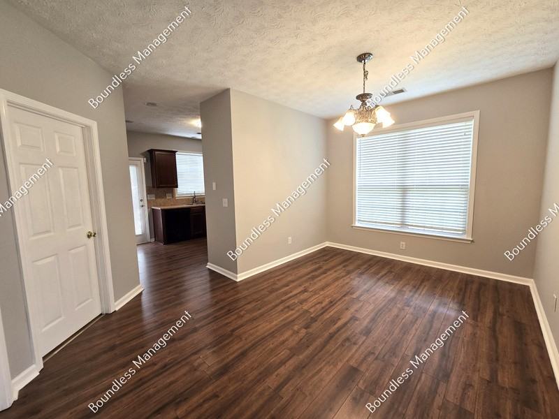 1684 Jackson Sq Nw - Photo 4 of 17
