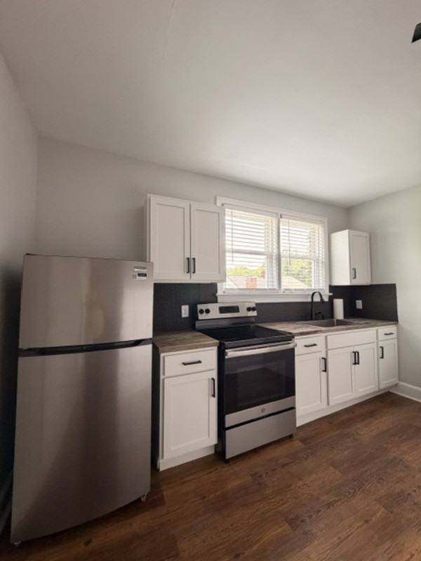 504 1/2 State St - Photo 7 of 16