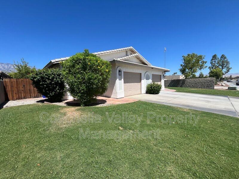 32205 Cielo Vista Rd #B - Photo 3 of 35
