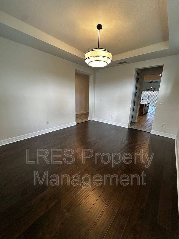 9220 Sea Pine Ave - Photo 7 of 46