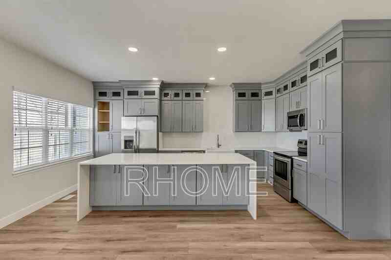 105 E Chandlerpoint Way - Photo 3 of 26