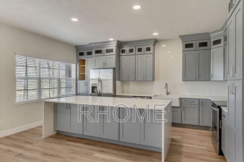 105 E Chandlerpoint Way - Photo 4 of 26