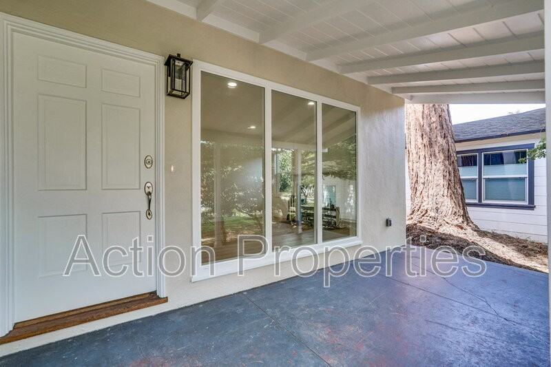 207 Haight St - Photo 2 of 21