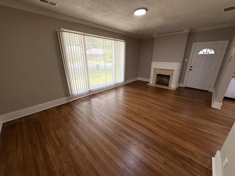 753 N Evergreen St - Photo 4 of 27